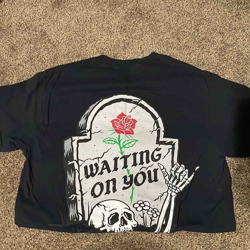 Random shirts. - Picture 6 of 8